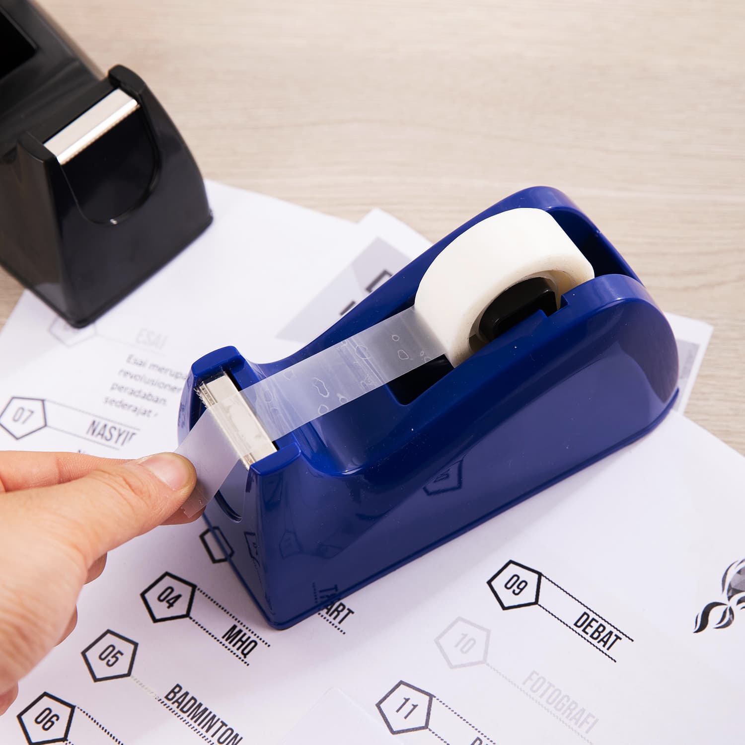 Deli Small Tape Dispenser E814 view 5